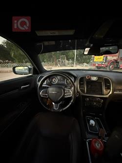 کرایسلەر 300